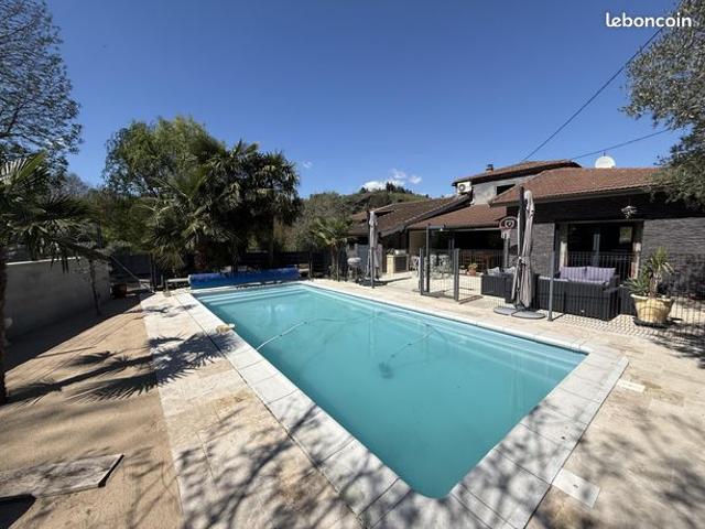 Villa de charme à Trèves | Terrasse, jardin et piscine