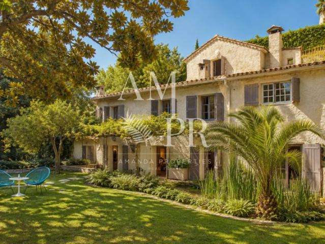 Villa de charme au coeur de la Californie Centre ville à pied
