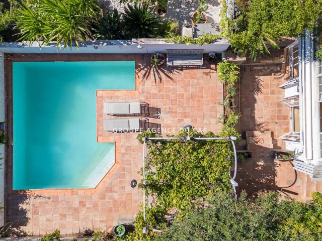 Villa De Charme Au Coeur De Saint Raphael A Deux Pas De La M. 202m² Saint Raphaël