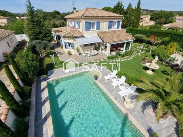 VILLA de charme avec T2 indépendant et piscine