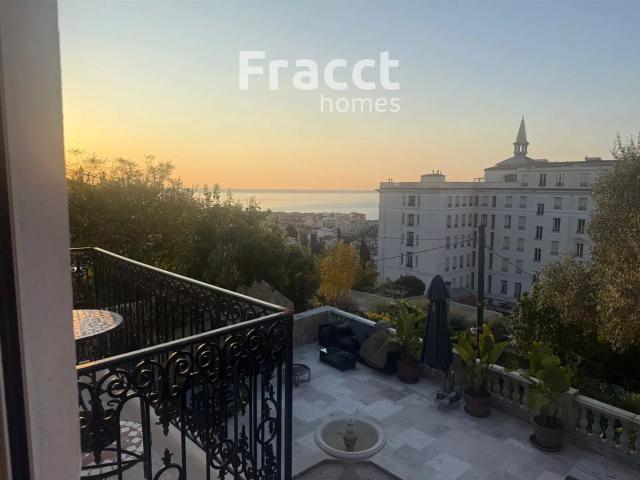 Villa de charme avec vue mer à Menton 135m² Menton