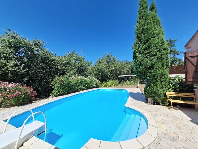 Villa de charme avec piscine et vue exceptionnelle sur les Pyrénées Laroque des Albères