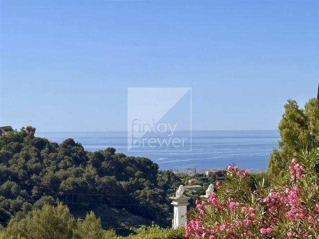 Villa de Charme sur les Collines Niçoises 167m² Nice