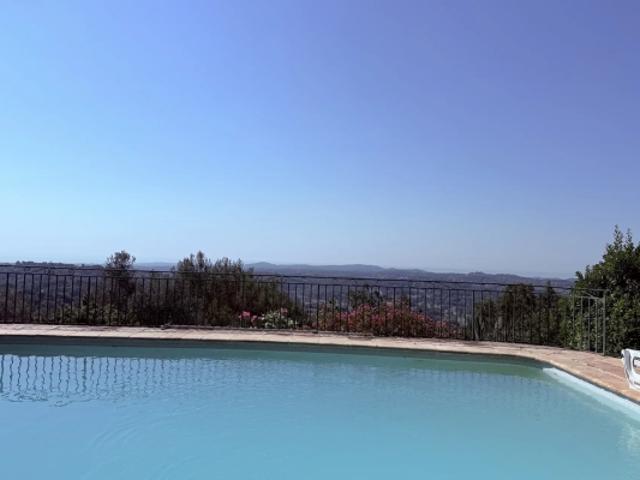VILLA DE CHARME VUE MER 5 pieces CHATEAUNEUF
