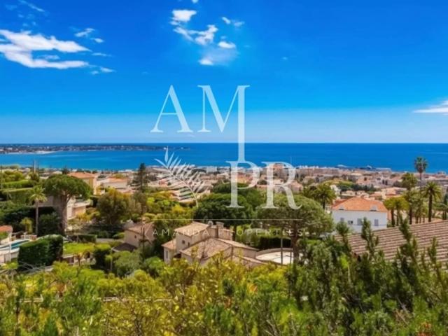 VILLA DE CHARME VUE MER PANORAMIQUE PROCHE CANNES