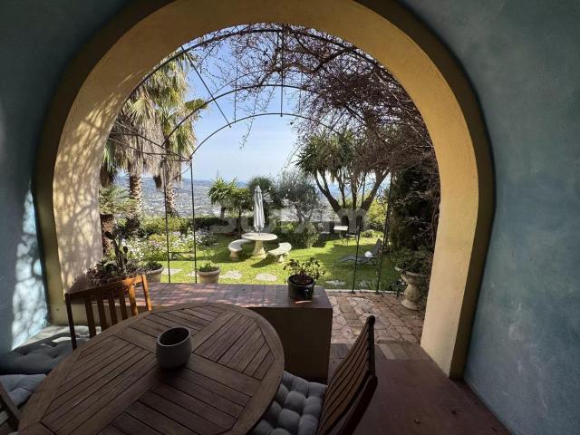 Villa de charme vue panoramique 322m² Grasse