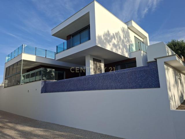 Villa de design exclusiva com 4 quartos e vista panorâmica p. 147m² Da lourinhã e atalaia