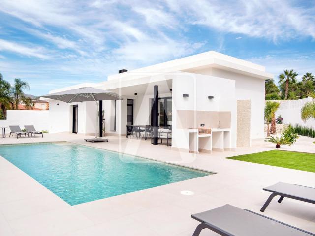 Villa de diseño moderno de nueva construcción en venta en Ca. 190m² Calpe Calp
