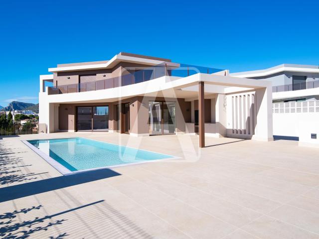 Villa de diseño moderno de nueva construcción en venta en Ca. 375m² Calpe Calp