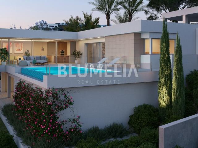 Villa de estilo moderno en venta en La Cumbre del Sol, Benit. 215m² Moraira