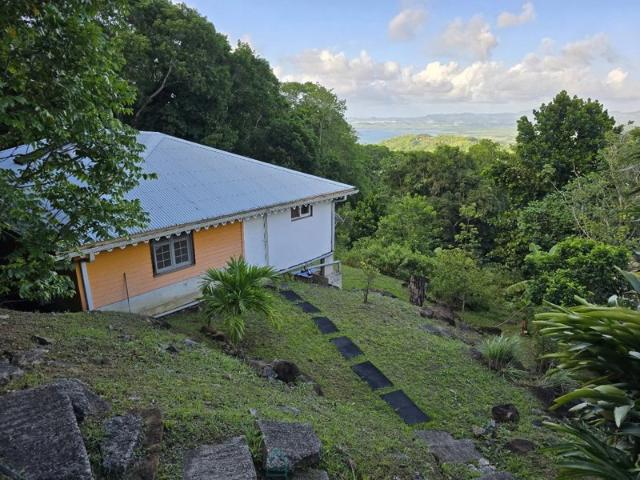 Les Trois Îlets Villa T4, 145m², Terrain 1511m²