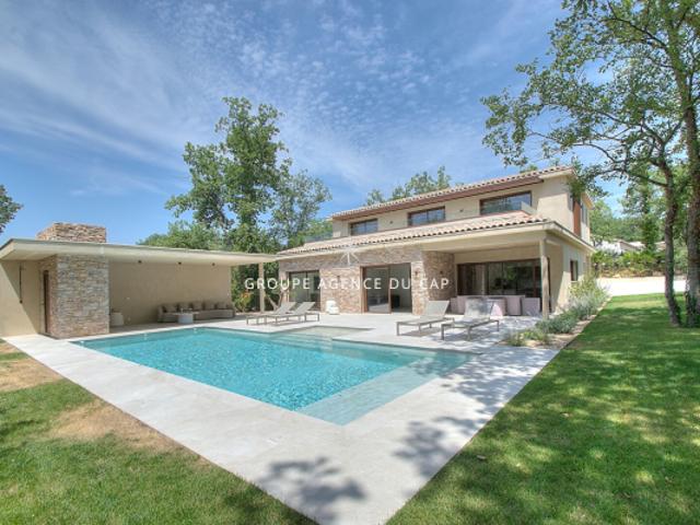 Villa de grand standing à vendre à Tourrettes, coeur de golf 3600000 €
