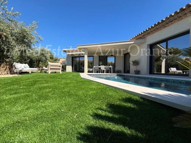 Villa de grande luxe à Sainte Maxime avec Piscine Privée
