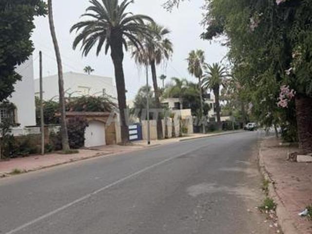 Villa de haut standing à louer à Aïn Diab