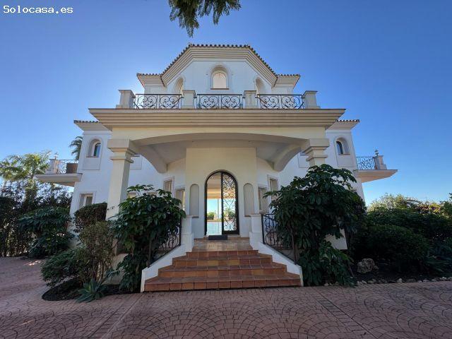 VILLA DE LUJO CON VISTAS PANORÁMICAS
