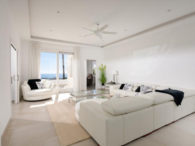 Villa de lujo con vistas panorámicas al mar en Marbella Espe. 1112m² Marbella