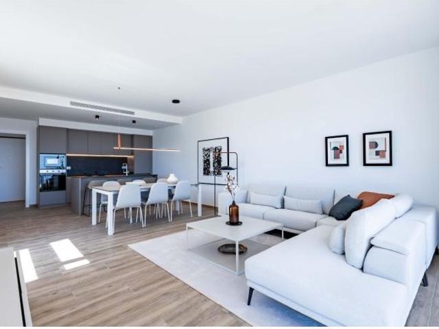 VILLA DE LUJO CON SOLARIUM Y PISCINA INFINITY EN POLOP