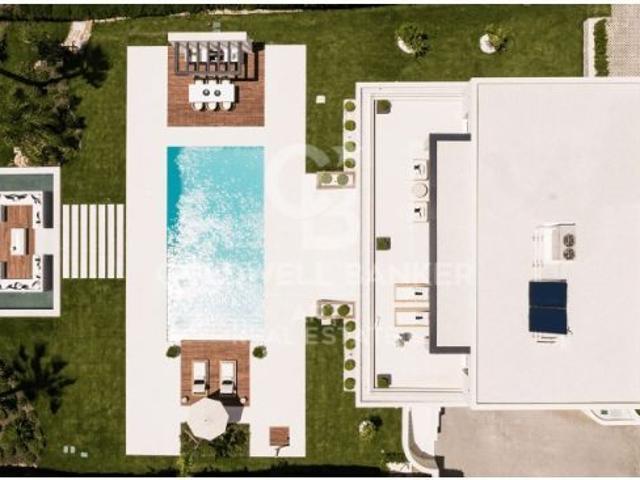 Villa de lujo de autor en el corazón del Valle del Golf de Nueva Andalucía