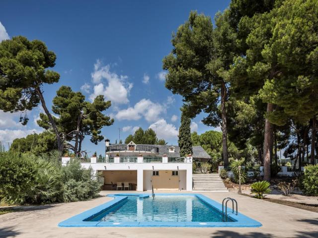 Villa de lujo en Monovar