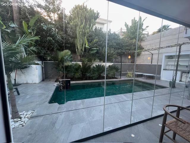Villa de lujo en Nueva Andalucia con diseño ultramoderno a 500 metros de la playa