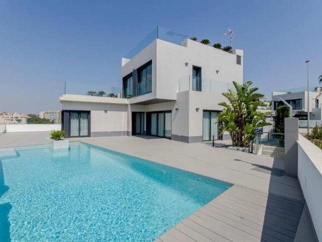 VILLA DE LUJO EN ORIHUELA COSTA
