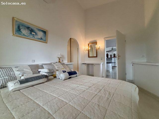 Villa de Lujo en Alquiler en Muchamiel, Alicante