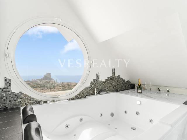 Villa de Lujo en Calpe con Vistas Pano