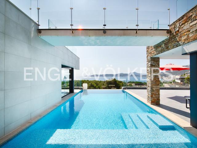 Villa de lujo en Cap Ras con piscina y vistas al mar, Llançà 723m² Llança
