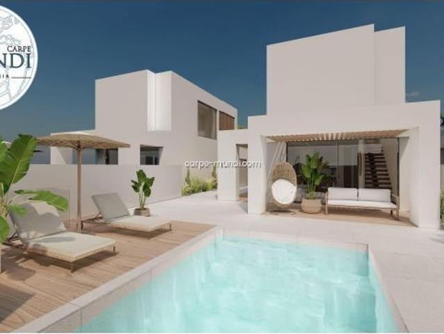 VILLA DE LUJO EN CORRALEJO