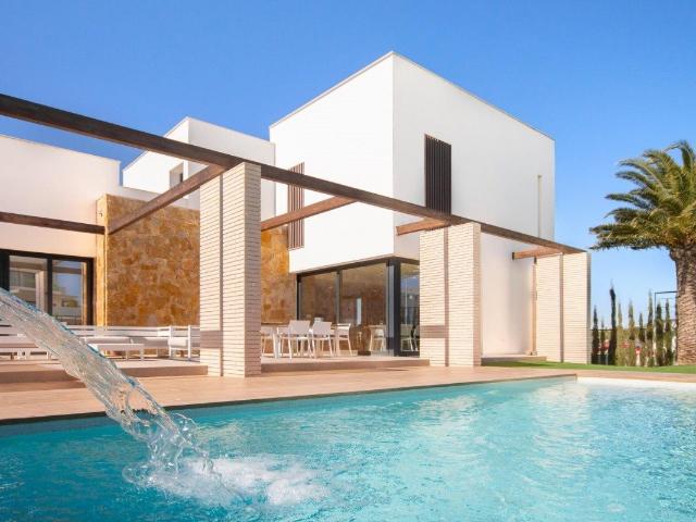 VILLA DE LUJO EN LA PLAYA&amp 13 &amp 13 A 2 minutos andando. 196m² Orihuela Costa