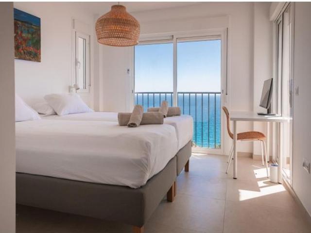 Villa de lujo en Ladera del Mar 2 con impresionantes vistas al mar