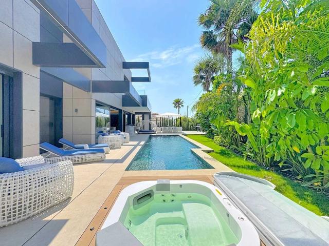 Villa de lujo en venta en Calpe, a poca distancia de la play. 346m² Calpe Calp