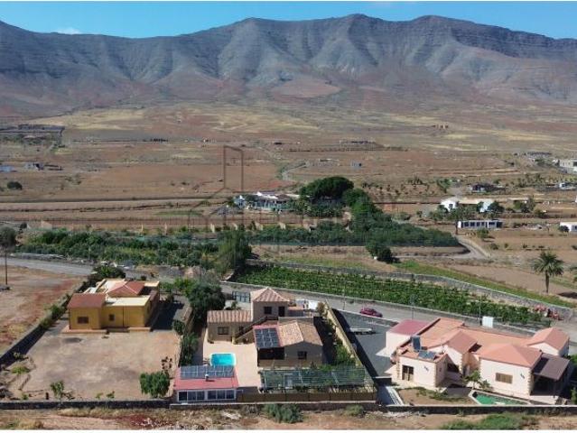 Villa de Lujo en Venta en Casillas del Ángel, Las Palmas