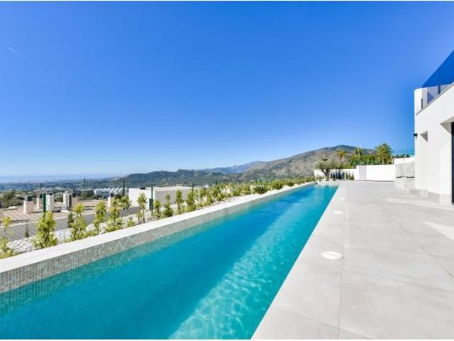 Villa de Lujo en Venta en Finestrat, Alicante