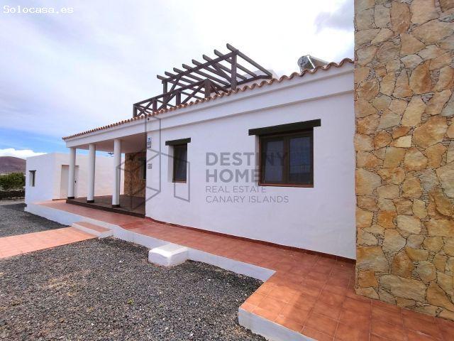 Villa de Lujo en Venta en Lajares, Las Palmas
