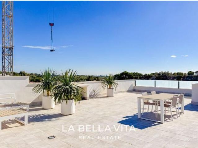 Villa de Lujo en Venta en Pilar de la Horadada, Alicante