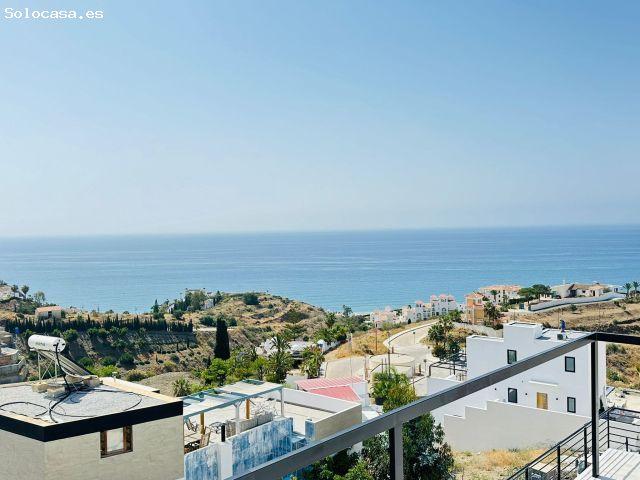 Villa de Lujo en Venta en Torrox Costa, Málaga