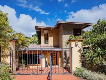 Villa de Lujo Estilo Boutique con 8 Suites en Boquete