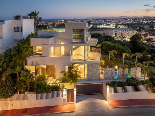 Villa de lujo llave en mano con interiores italianos premium. 415m² Marbella