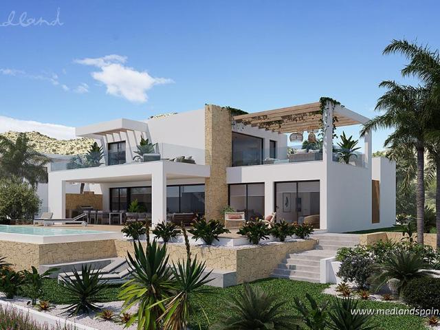 Villa de lujo situada en el exclusivo campo de golf Font del. 209m² Elche