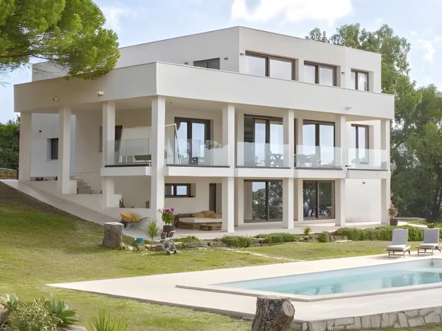 Villa de lujo ubicada en la exclusiva zona de El Cuartón, Ta. 750m² Tarifa