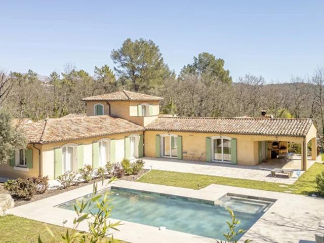 Villa de luxe avec court de tennis à proximité du Golf de Terr