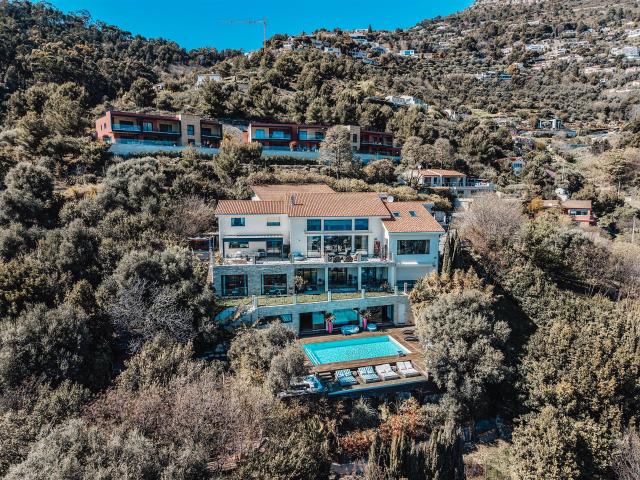 Villa de Luxe à Saint Laurent d'Èze avec Vue Mer Panoramique 1000m² Eze