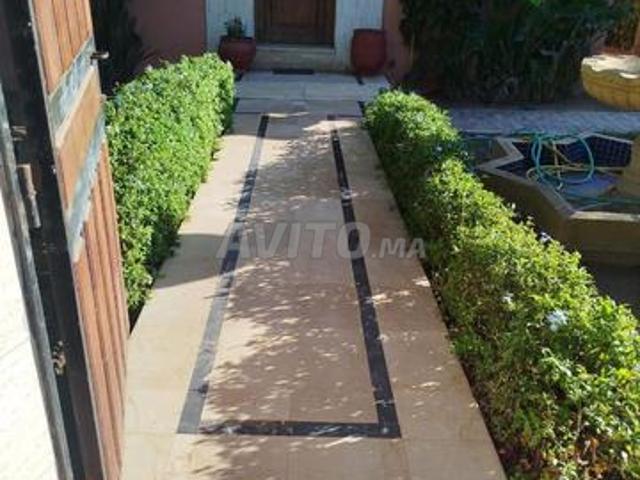 Villa de luxe à vendre à Dar Bouazza