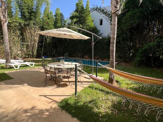 Villa de luxe à vendre à El Menzeh