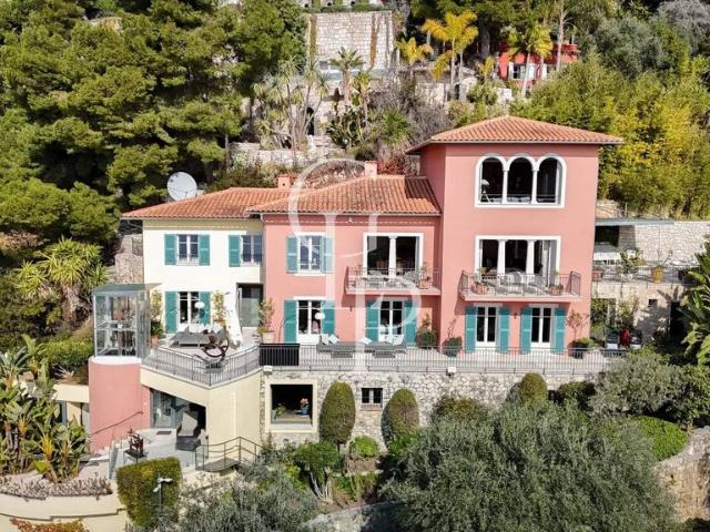 Villa de luxe de 14 pièces en vente Villefranche sur Mer, Provence Alpes Côte d'Azur