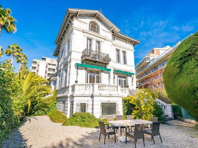 Villa de luxe de 14 pièces en vente Juan les Pins, France