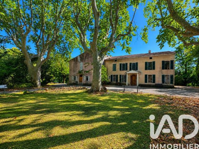 Villa de luxe de 15 pièces en vente Le Muy, Provence Alpes Côte d'Azur