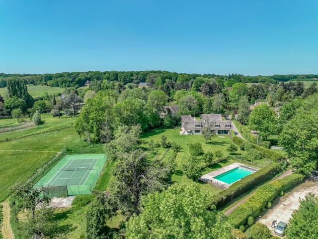 Villa de luxe de 15 pièces en vente Montfort l'Amaury, France