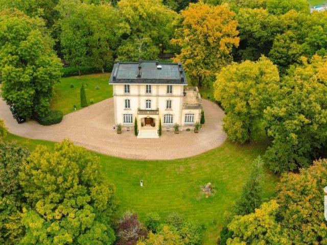 Villa de luxe de 18 pièces en vente Piennes, Grand Est